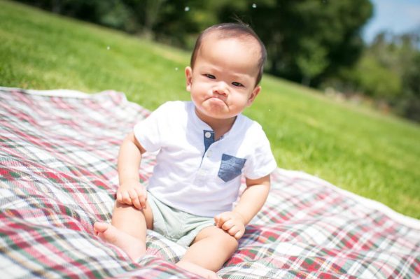 怒る子ども