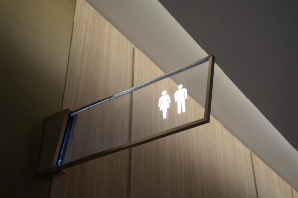 トイレの看板