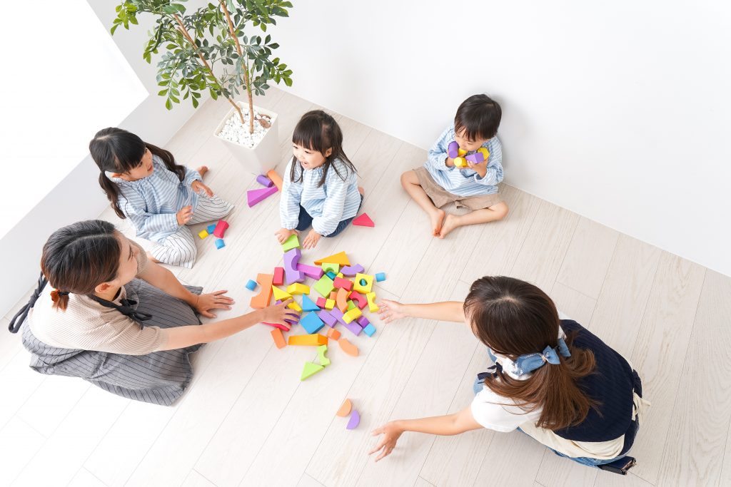 ようかいしりとり　絵本　テーマ　秘密